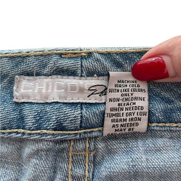 Chico’s Platinum Light Blue Straight Fit Ankle Jeans Stretch Denim Size 2 - Picture 4 of 9